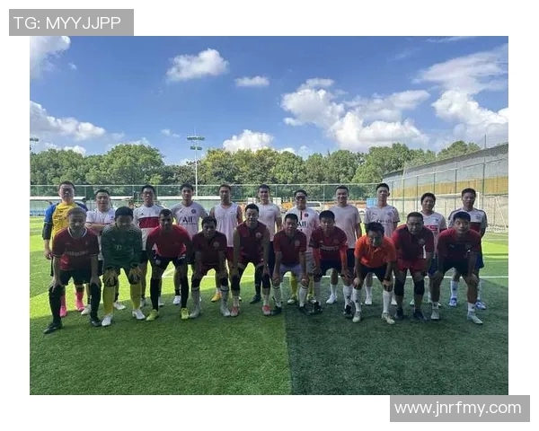 如何顺利加入足球俱乐部并提升个人技能和团队合作能力的详细指南