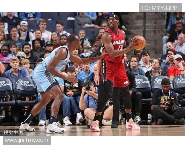 骑士队凭米切尔30分和加兰27分力克热火阿德巴约贡献24分9篮板表现出色 骑士队凭米切尔30分和加兰27分力克热火阿德巴约贡献24分9篮板表现出色